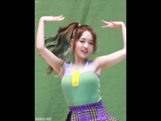jisun fromis9 190607 2 kgirls.net   create, discover and share awesome gifs on gfycat